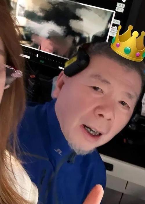 新奥今晚特马上9点30和冯小刚养女高中毕业与冯小刚收养的女儿