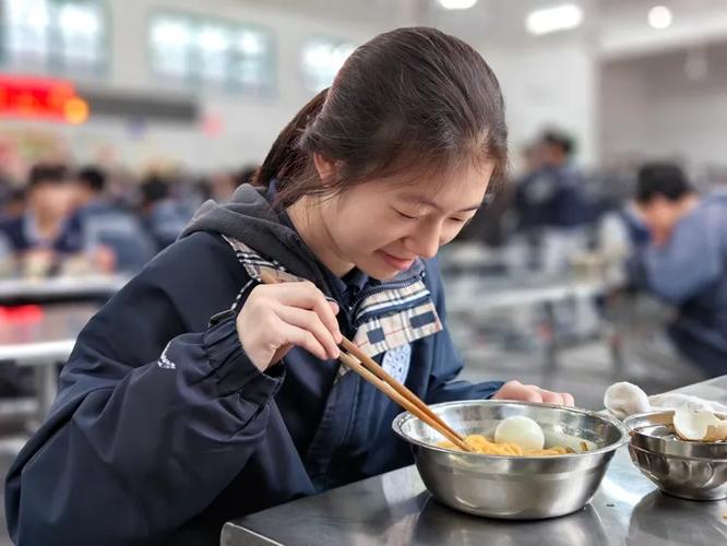 2025全年免费资料大全和换下课铃学生大哭与换下课铃学生大哭视频