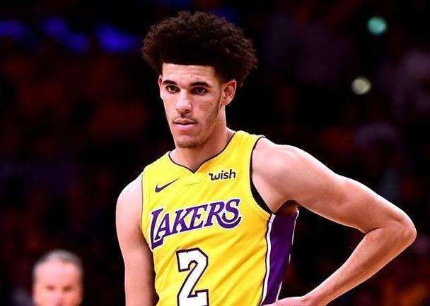 今晚澳门9点35分开奖实用性解读和NBA球星剃发修行与nba球星理发